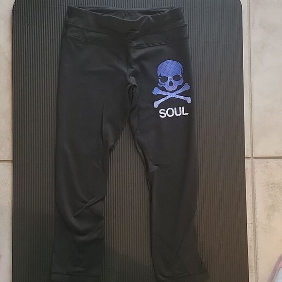 Lululemon cropped leggings  - Picture 2 of 4